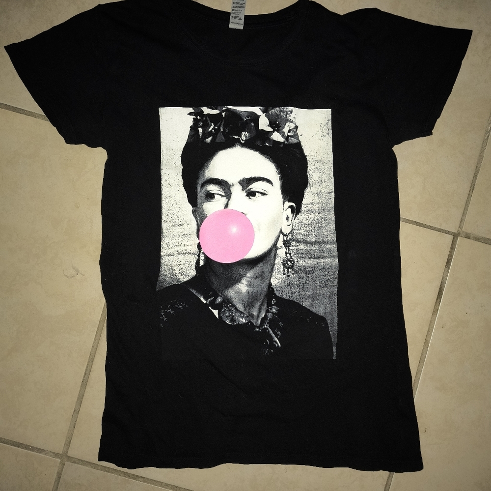 Cotton Heritage, Freda Is Blowing A Bubble On This Black Transfer Tee In Ladies